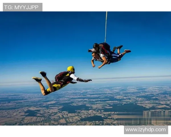 极限运动的魅力与挑战:深入了解杭州极限运动队的灵活性与团队精神 极限运动的魅力与挑战:深入了解杭州极限运动队的灵活性与团队精神